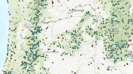 A state map in white and green with green and red clustered icons marking specific features